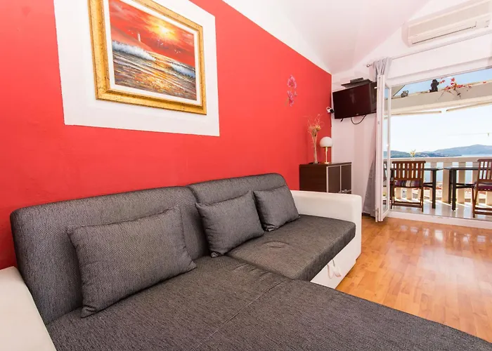 Present 203 Apartman